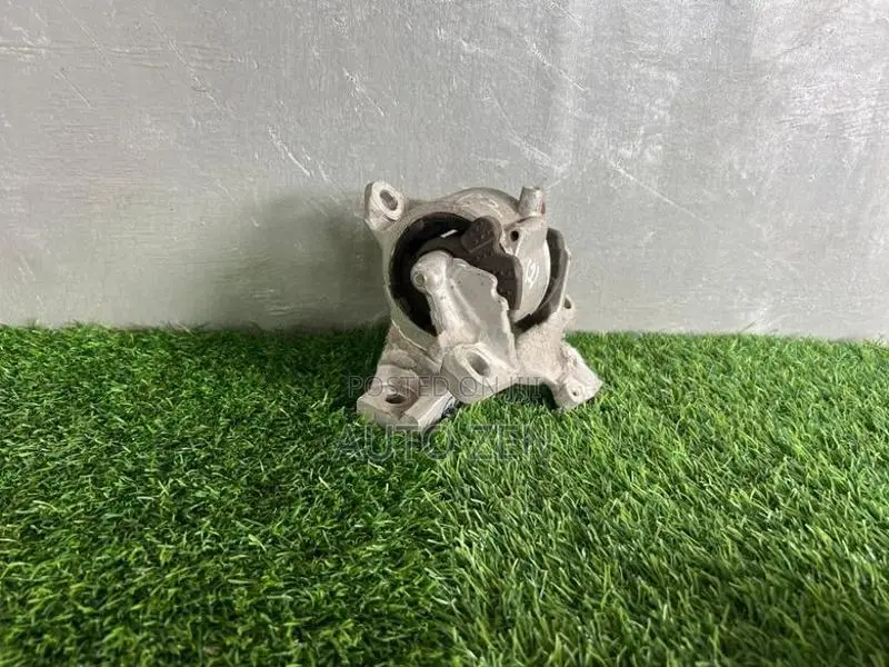GP2 Shuttle Engine Mount