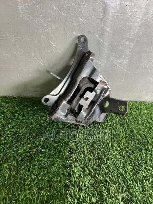 Prius 50 Engine Mount
