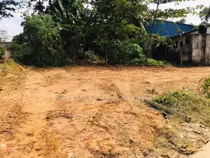 Nugegoda : 17 perches Bare Land for Sale Near Kandy pharmacy