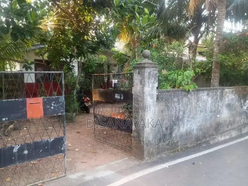 Land with Old House for Sale Battaramulla Ds1045