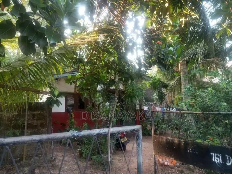 Land with Old House for Sale Battaramulla Ds1045