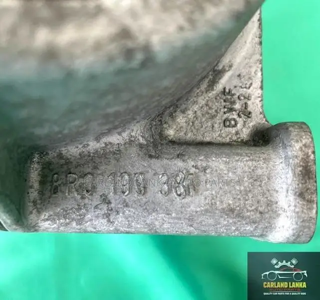 Audi A4 B8 2011 Engine Mount
