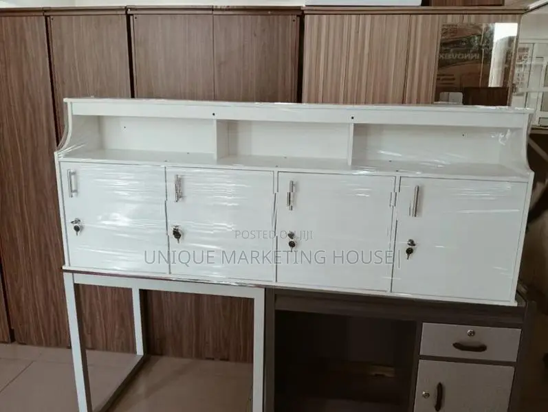 Modern R/made White 5 Ft Pantry Cupboards
