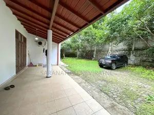 Solid House For Sale in Kotte - 300 meters to Rd