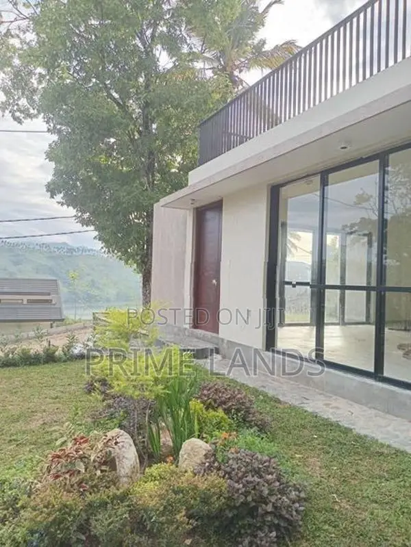 Kandy Victoria Reservoirs luxury Holiday villas