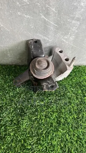 Passo KGC30 Engine Mount