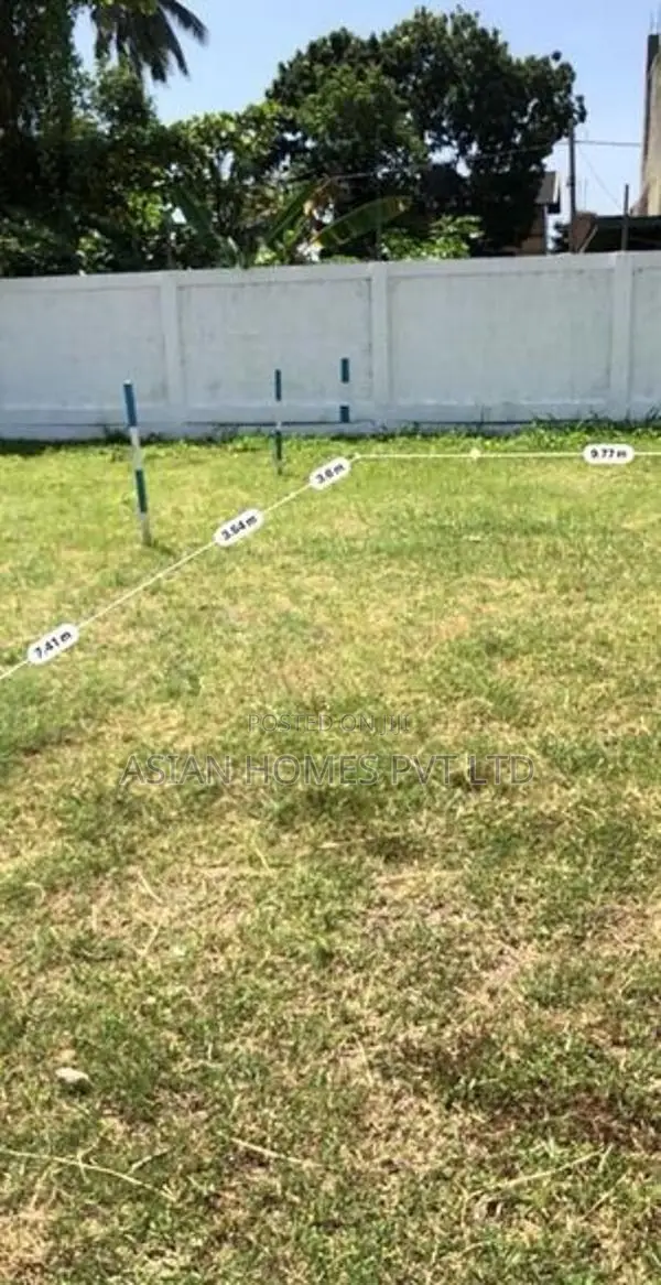 6 P BARE LAND FOR SALE RATMALANA MORATUWA BORDER