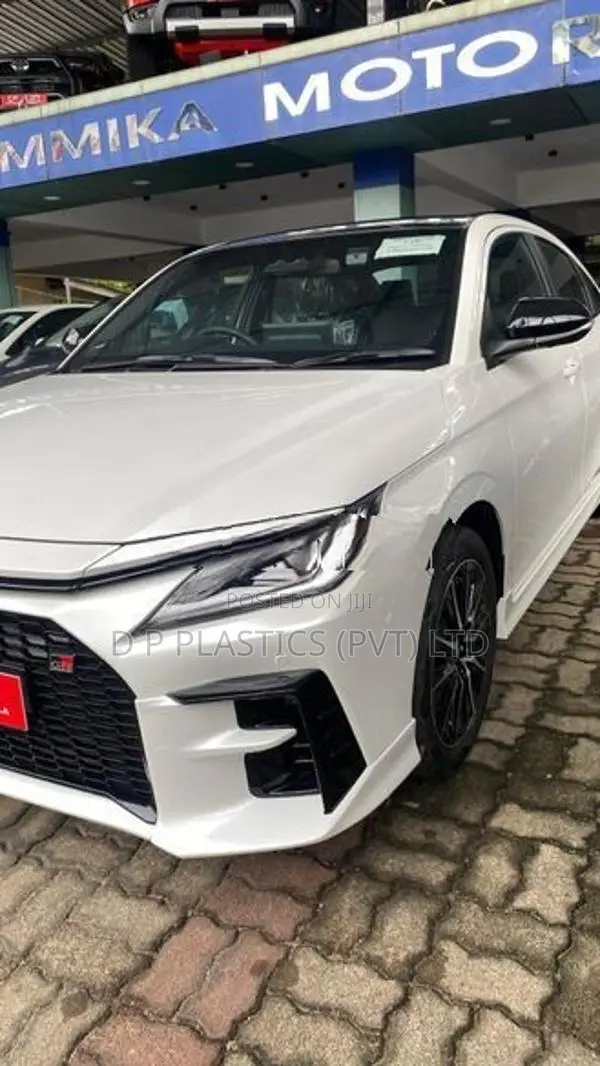 Toyota Yaris Ativ HEV GR Sport 2025