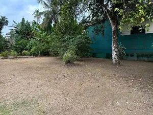 house with land for sale in Baththaramulla DS4040