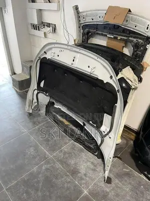 Genuine Land Rover Evoque L538 Complete Bonnet - White