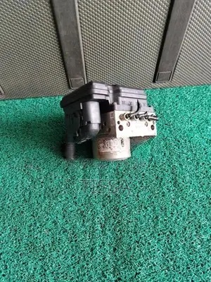 Nissan X Trail T31 ABS Unit