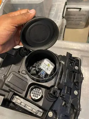 Genuine Discovery 4 Facelift 2016 XENON headlight