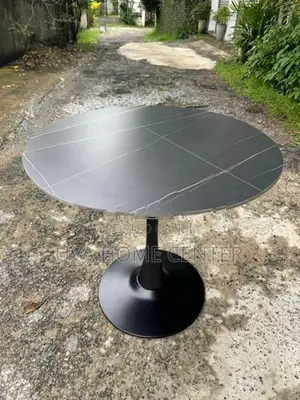 Round Marble Top Tulip Table 31Inch