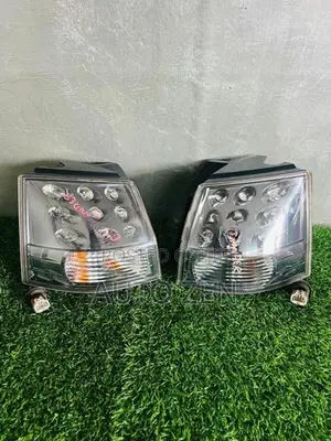 Outlander 2008 MDL Tail Light