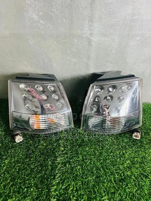 Outlander 2008 MDL Tail Light