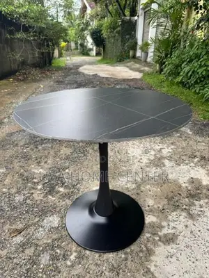 Round Marble Top Tulip Table 31Inch