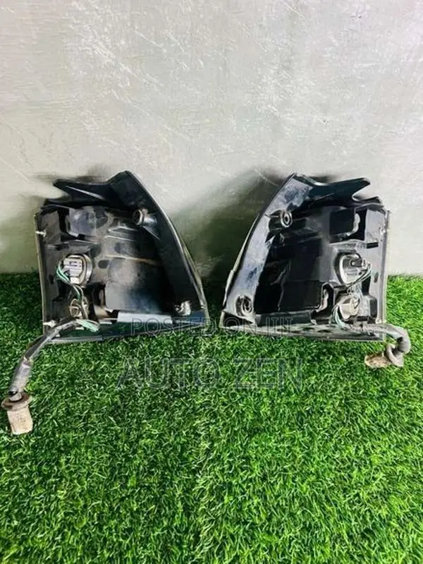 Outlander 2008 MDL Tail Light