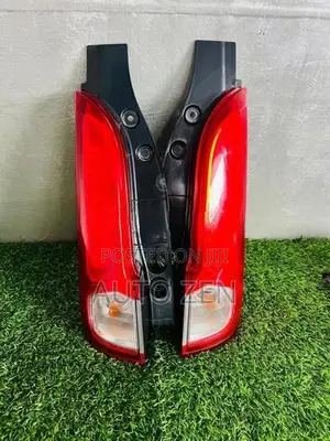 Spacia MK42 S Tail Light
