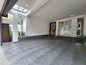 Architecture Designed Luxury House for Sale in Battaramulla