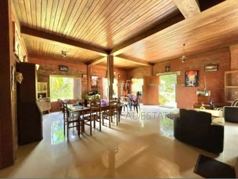 (NNI380) Modern Stylish 4-Bedroom Home with Scenic Views Sale