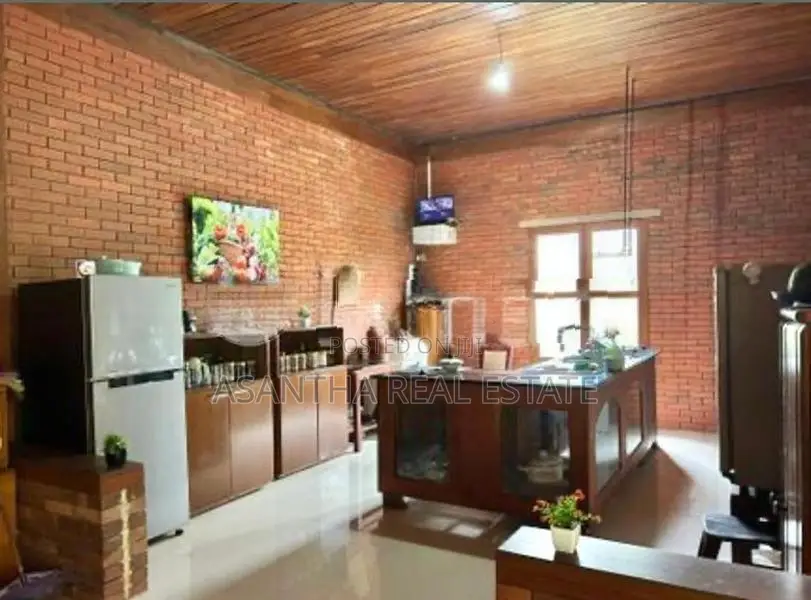 (NNI380) Modern Stylish 4-Bedroom Home with Scenic Views Sale