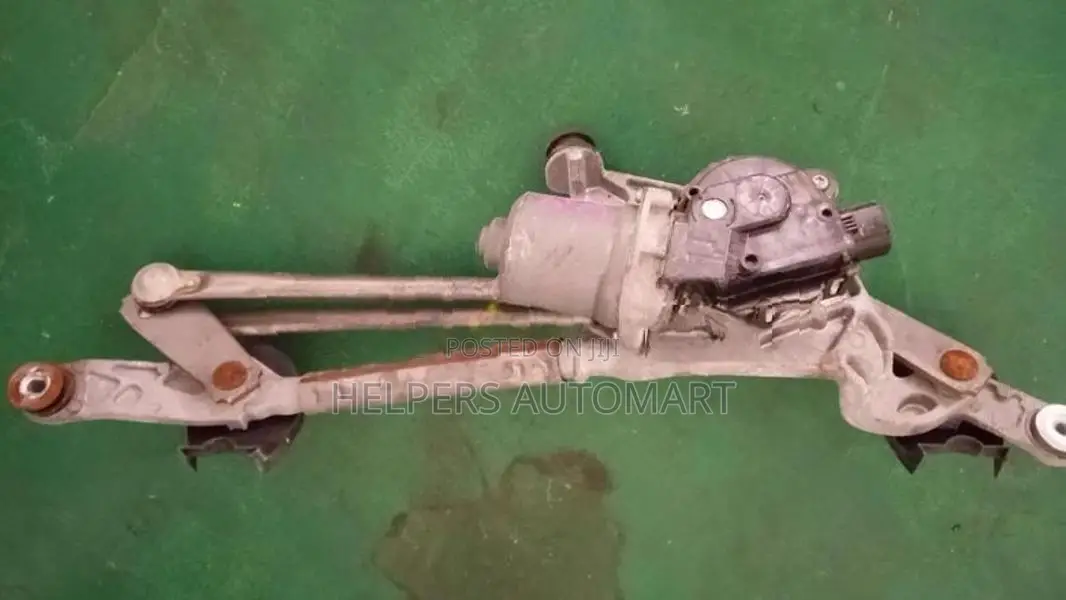 Toyota Aqua NHP10 wiper Arm