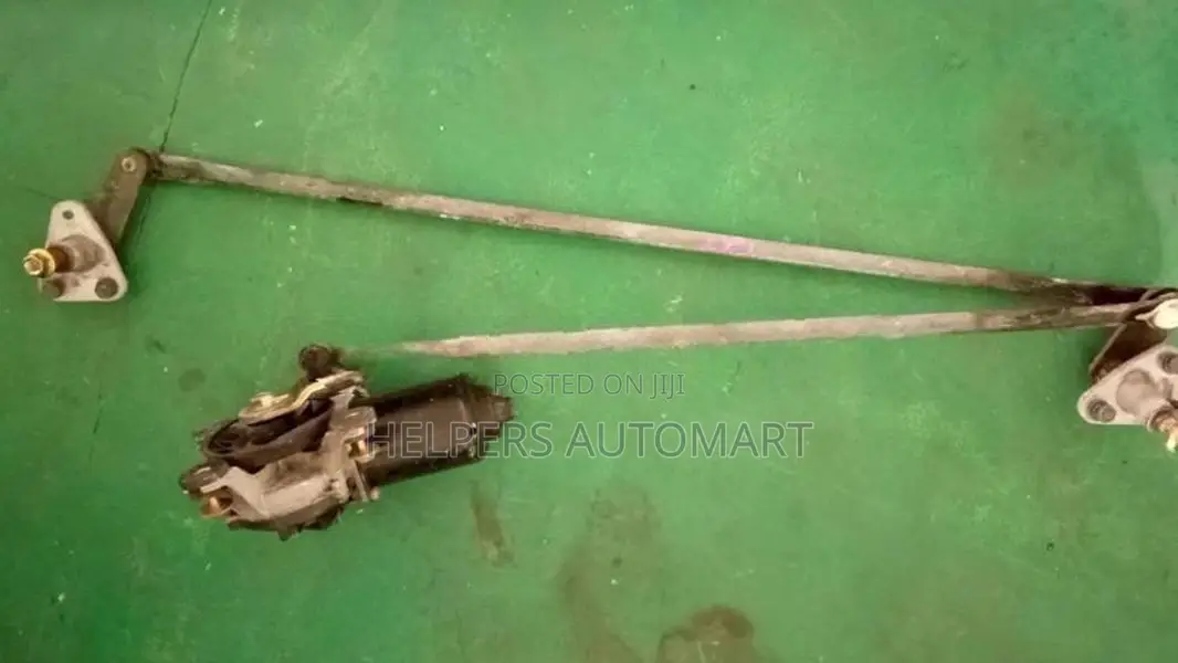 Mitsubishi Pajero Wiper