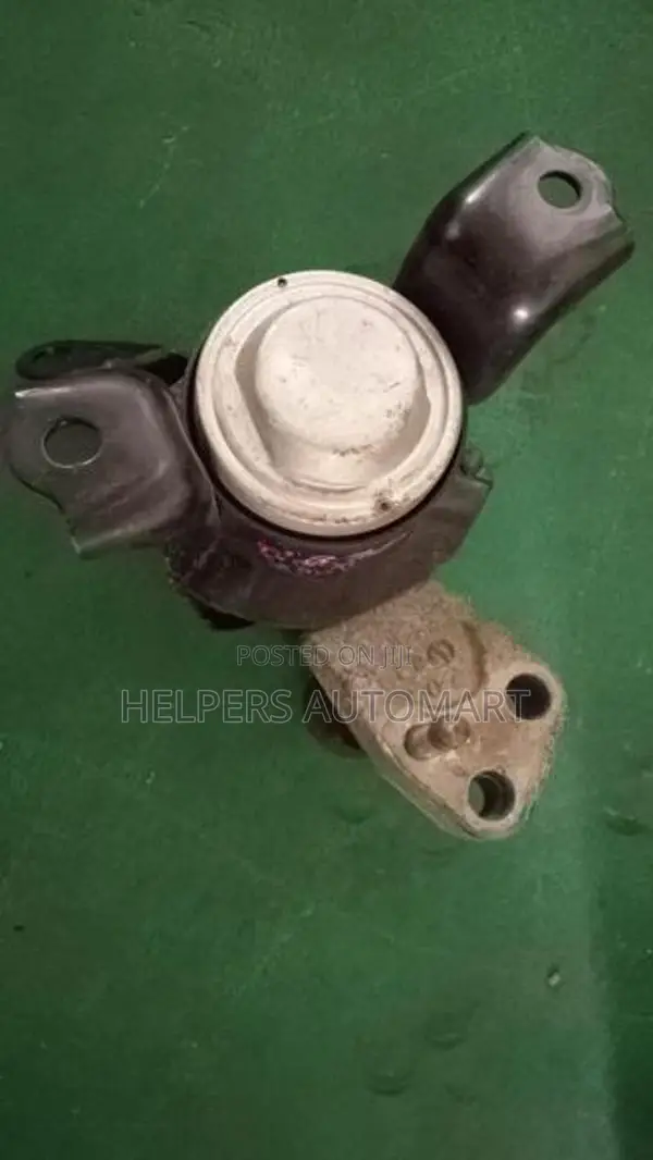 toyota premio 240 Engine mount