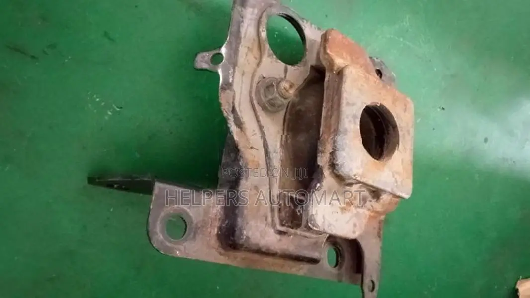 toyota prius W20 Gear box mount