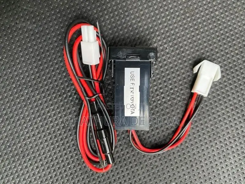 Hilux Vigo Revo USB Charge Socket