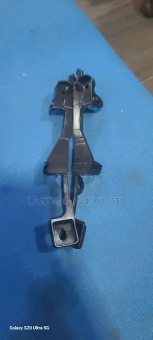 Fender Retainer