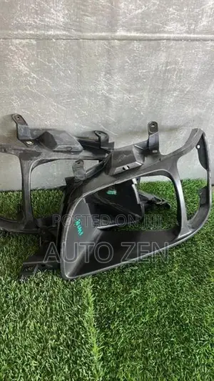 CR41 Headlight And Signal Frame Bracket