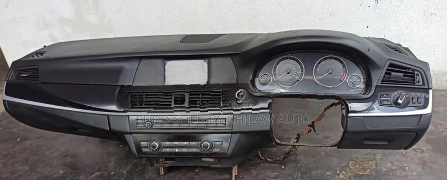BMW F10 520 D Dashboard With Other Parts