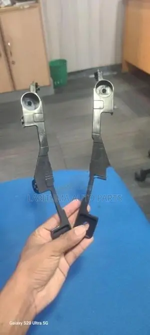 Fender Retainer