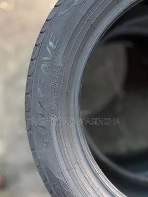 215/55R Dunlop Tyre (Japan) - Vezel