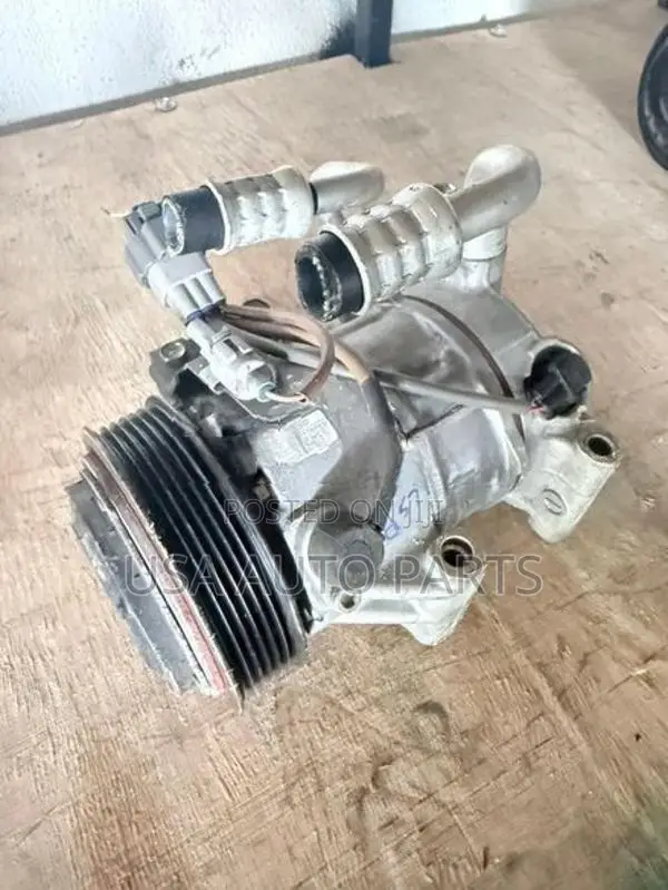 Toyota Vitz KSP130 A/C compressor