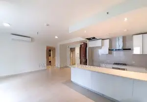 Apartment For Sale in Colombo 02