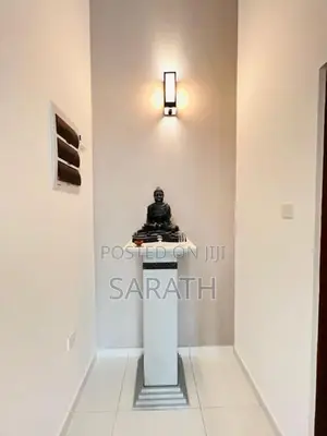 Beautiful Brand New House In Athurugiriya