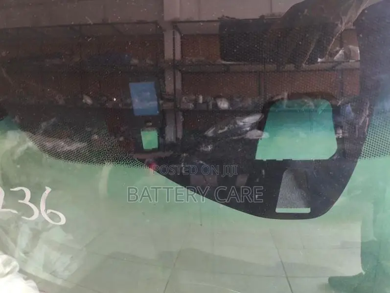 VEZEL WINDSCREEN