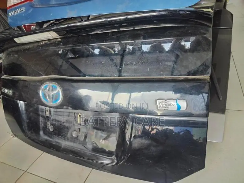 PRIUS 30 DICKEY DOORS
