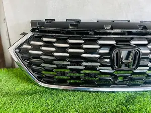 Vezel RV5 Shell / Grill 2025