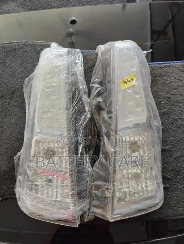 WAGON R 44S REAR TAIL LIGHTS