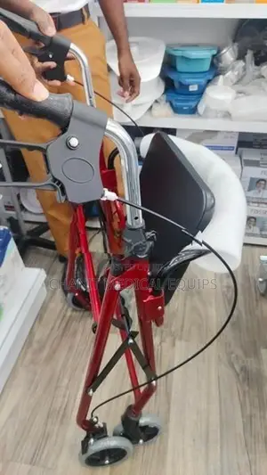 Moving Walker With Seat Bucket Rollator
