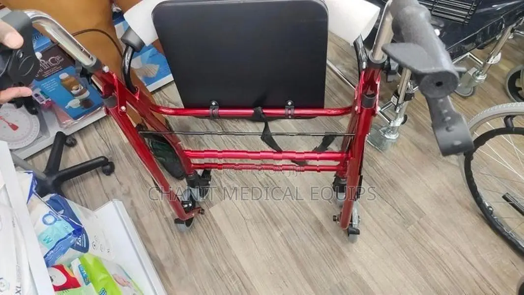 Moving Walker With Seat Bucket Rollator