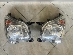 Suzuki MK42S Spacia Head Light