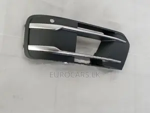 Audi Q7 Fog Grill Cover