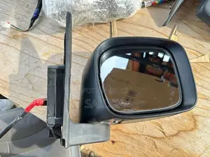 Suzuki DA17V Every Side Mirror (power)