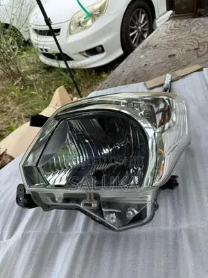 Suzuki MK42S Spacia Head Light