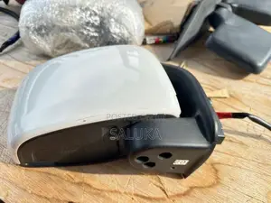 Suzuki DA17V Every Side Mirror (power)