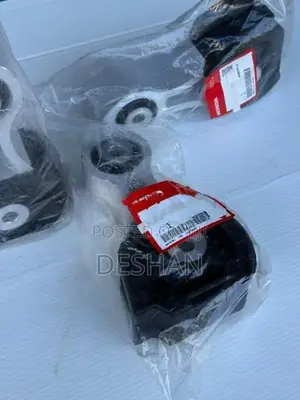 Honda vezel genuine engine mount 4WD (four wheel) bed
